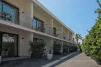 Villa Azur Hotels in Villeneuve-Loubet