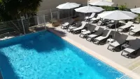 Ibis Budget Hyères Centre-Ville - Pools