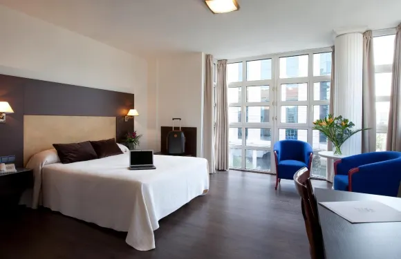 託雷洪馬德里廣場酒店