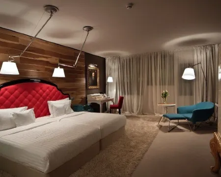 Graffit Gallery Design Hotel Hotels in Odesos