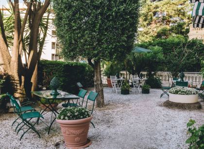 Eveline Portosole Hotel