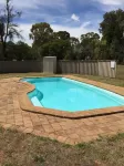 Wagon Wheel Motel & Units - Pools