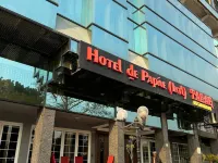 Hotel de Papae Hotels near Shalimar Cricket Ground