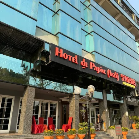 Hotel de Papae Отели рядом с достопримечательностью «Парк Анкара»