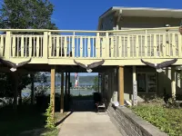 Eagle View Motel & Retreat