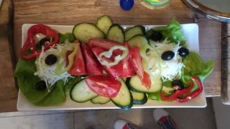 Apartments Aerodrom Отели рядом с достопримечательностью «Собор Воскресения Христова»