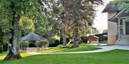 Vila Ključe Apartments Отели рядом со станцией Bled Jezero