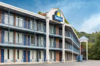 Days Inn by Wyndham Lexington