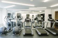The Envoy Hotel, Autograph Collection - Gym