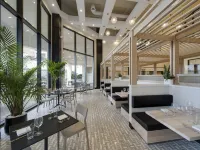 The Vanderbilt Hotel Suites - parking
