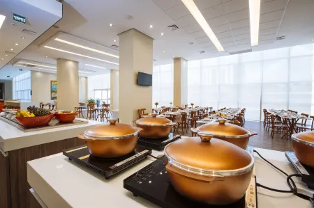 Intercity Suape Costa Dourada Отели рядом с достопримечательностью «Praia de Enseada dos Corais»