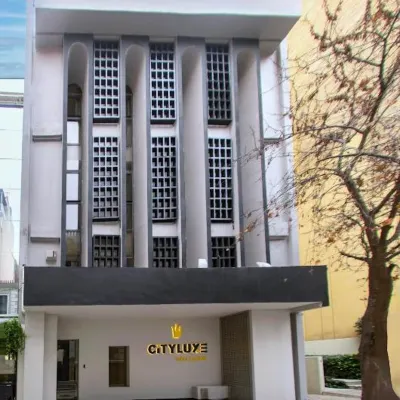 Cityluxe Suites & Rooms Hoteles cerca de Museo Arqueológico Nacional Atenas