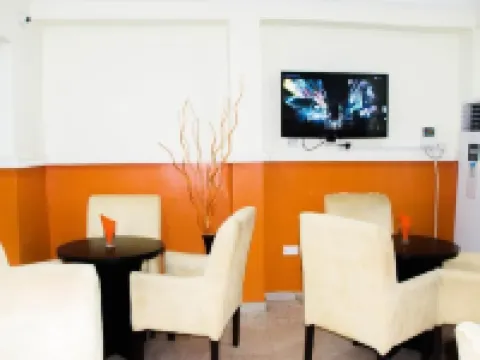Galpin Suites Ikeja โรงแรมในOjodu