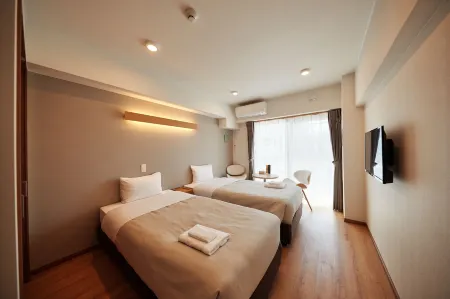 Arce Ryukyu Harbor Stay Отели рядом с достопримечательностью «Urasoe Dai Park»