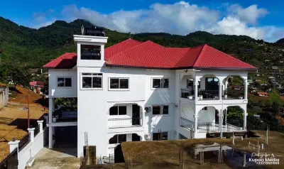 After 5 Apartment 1- 3 Spacious en-Suite Bedrooms Hotels near Resevoir