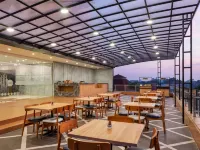 아스톤 페칼롱안 샤리아 호텔 & 컨퍼런스 센터 East Pekalongan 호텔