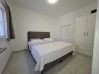 Luxury Apartment Ani II