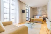 Oporto Near Apartments - Airport Shuttle