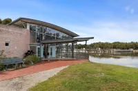 Torrumbarry Motel