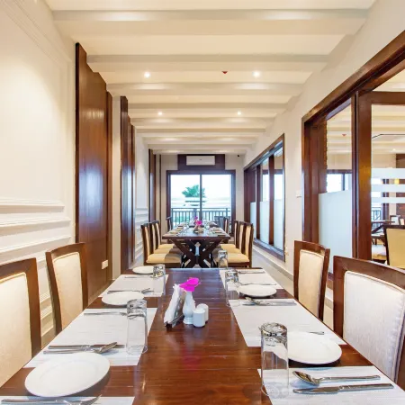 Regenta Resort & Spa By Riverside, Chitwan