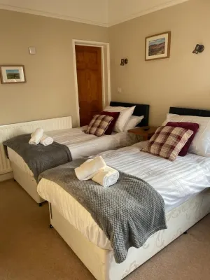 OYO The Board Inn - 2-Star