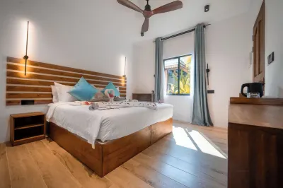 Oasis Dhigurah Hotels in Vakarufalhi