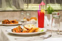 โกลด์ ไอซ์ โฮเทล