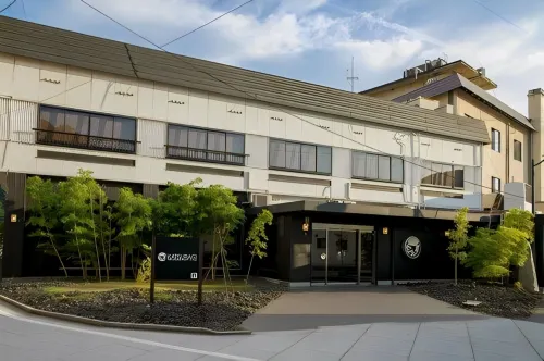 Katsuragi Hotels in Shoo