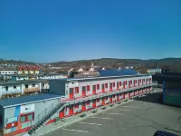 Sunny Hotel Regenstauf Hotel di Duggendorf