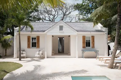 Conch Shell Harbour Island 5 Bedroom Home Hotels in 