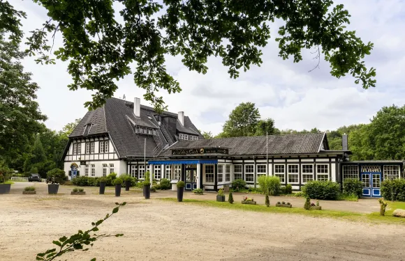 瓦爾德斯魯赫湖畔酒店