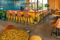 East Austin Hotel - بار