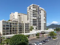 Piermonde Apartments Cairns Hotels near Cairns and Tropical North Visitor Information Centre