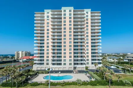 Santa Rosa Towers Unit 1202 Отели рядом с достопримечательностью «Pensacola Beach Gulf Side Artificial Reef»