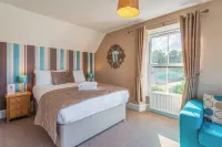 Rooms at the Highcliffe Hotels in Cardigan