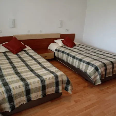 Mountain Paradise 1 - 2 Bedroom - Large Apartment
