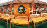 In di House of Reggae Boutique - bar