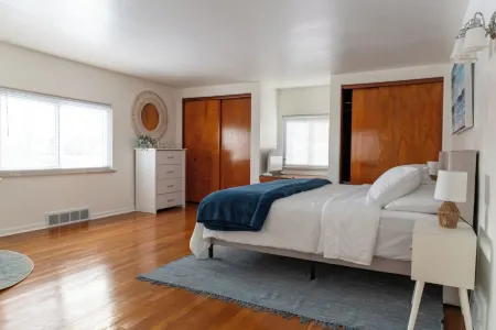 Cozy Home outside Pittsburgh