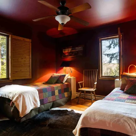 Ski Chalet with Pool, Hot Tub, Sauna, Pizza Oven, 2 Fireplaces & Outdoor Firepit