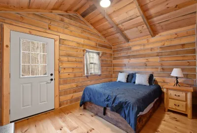 Patoka Lake Cabin-Lake Pointe Cabin II-Hoosier National Forest-New in 2025!