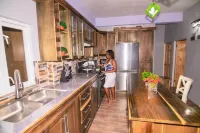 Topaz Apartment Villa - Piton View