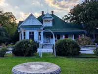 Oasis Lake Buchanan Hotels in Llano County
