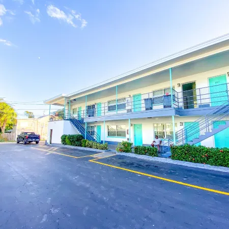 Uptown Inn & Suites