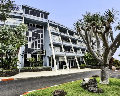 Coral La Quinta Park Suites Hotels in Acentejo