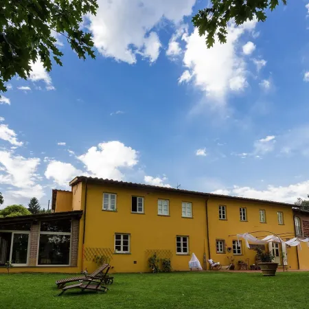 Villa Lorena a Vintage Family Villa