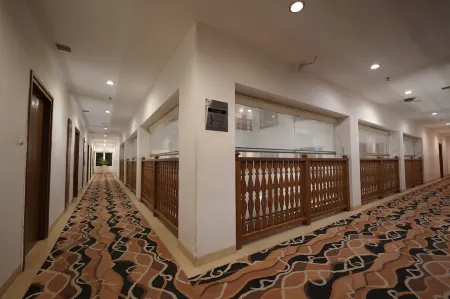 Hotel Devaragam Отели рядом с достопримечательностью «Guruvayur temple pond»