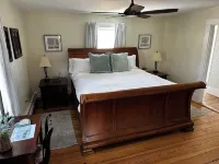 409 Franklin Pierce Hwy. is a 4 Bed, 2.5 Bath home with all Modern Amenities Hotels in Strafford County