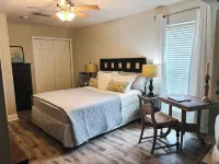 The Howard House in Biloxi – Walk to Beach, Art, and Entertainment