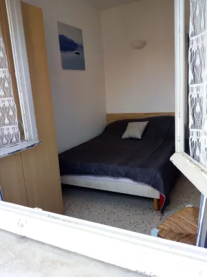APARTMENT P2 SECOND FLOOR SEA VIEW 50 METERS FULL BEACH