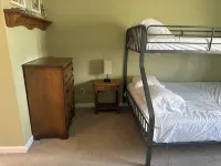Waterfront Cozy 1 Bedroom Condo on the inlet to Lake Erie boat dock steps away.